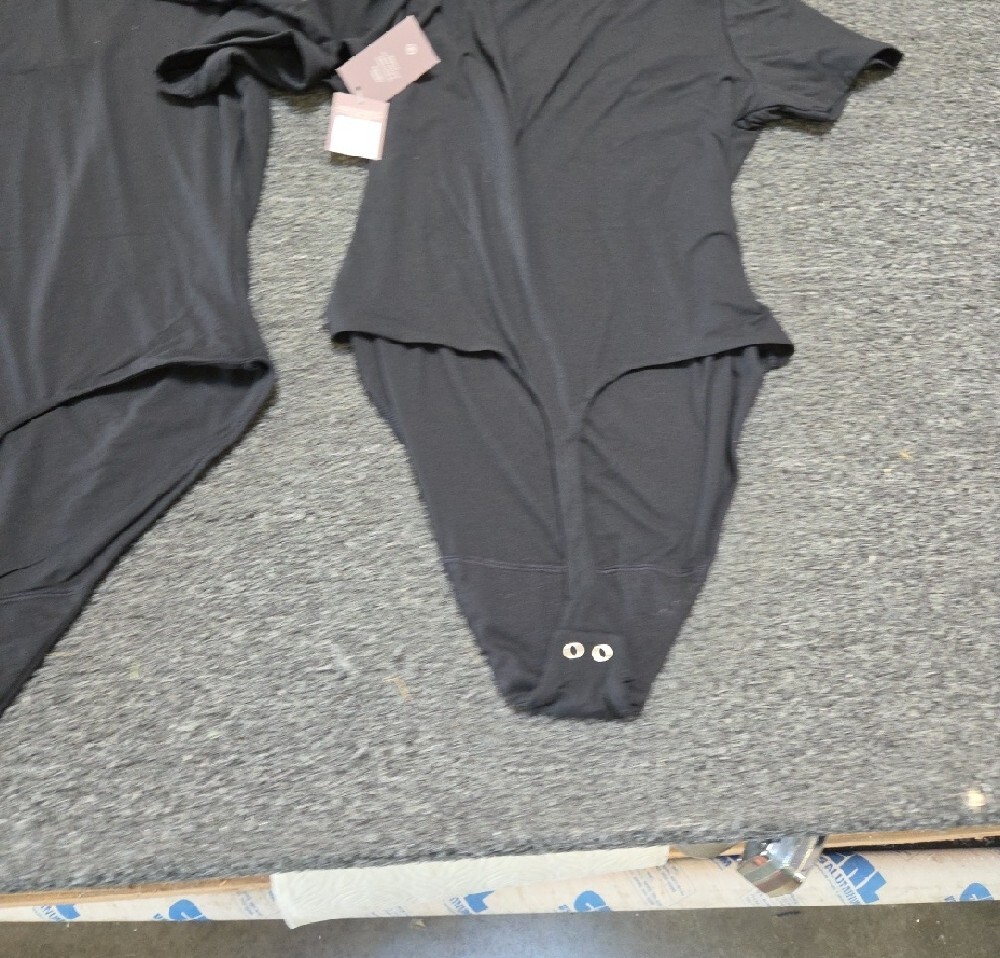 (#1C) Auden Black Short Sleeve Bodysuit - Picture 3 of 5